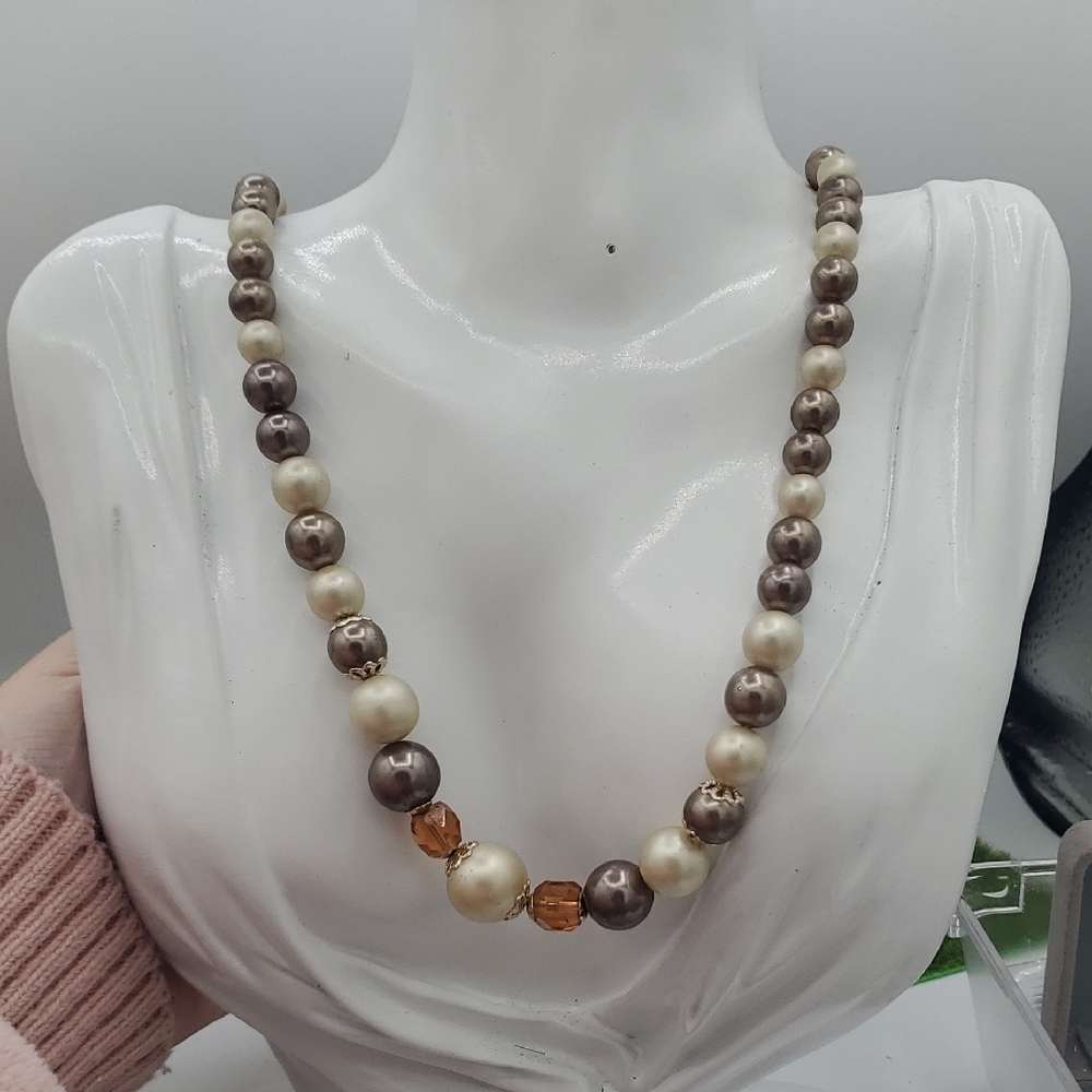 Bridgerton Faux Pearl Regency Necklace 20 Inches N3817‎